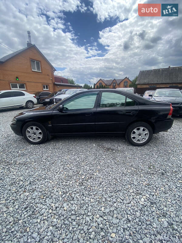 Седан Volvo S60 2002 в Дергачах