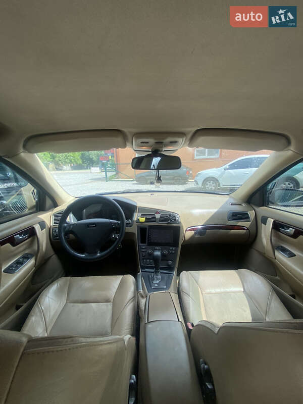 Седан Volvo S60 2002 в Дергачах