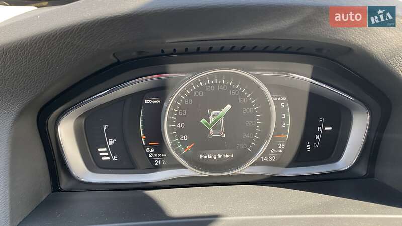 Седан Volvo S60 2018 в Гнівані
