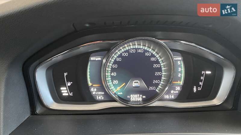 Седан Volvo S60 2018 в Гнівані