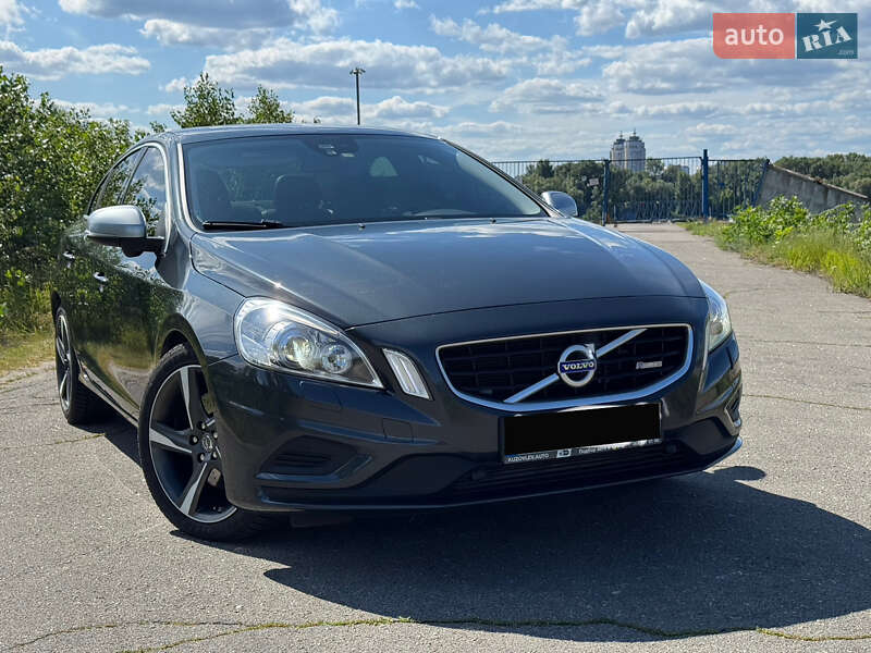 Седан Volvo S60 2011 в Киеве