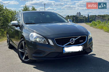 Седан Volvo S60 2011 в 