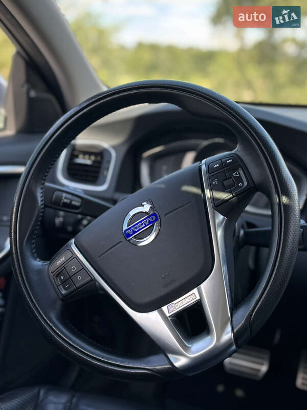 Седан Volvo S60 2011 в Киеве