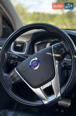 Седан Volvo S60 2011 в 