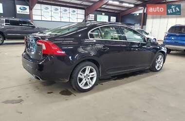 Седан Volvo S60 2015 в 