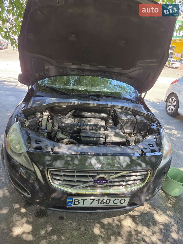 Седан Volvo S60 2013 в Києві