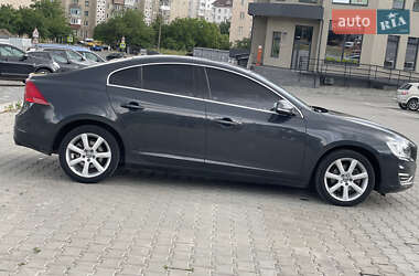 Седан Volvo S60 2016 в 