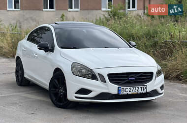 Седан Volvo S60 2013 в Львові