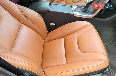 Седан Volvo S60 2012 в 