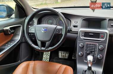 Седан Volvo S60 2012 в 