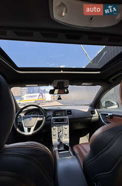 Седан Volvo S60 2014 в 