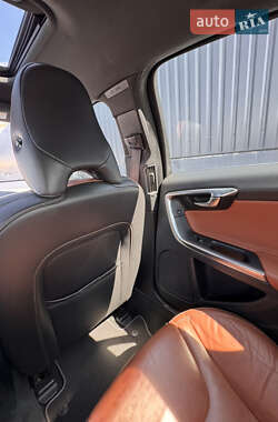 Седан Volvo S60 2014 в 