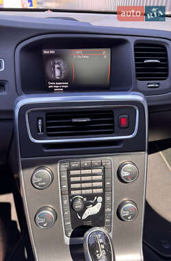Седан Volvo S60 2014 в 