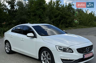 Седан Volvo S60 2017 в 