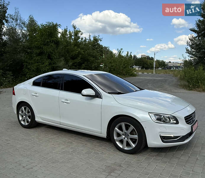 Седан Volvo S60 2017 в Житомирі