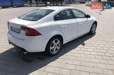 Седан Volvo S60 2013 в 