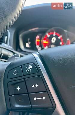 Седан Volvo S60 2016 в 