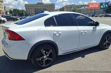 Седан Volvo S60 2017 в 