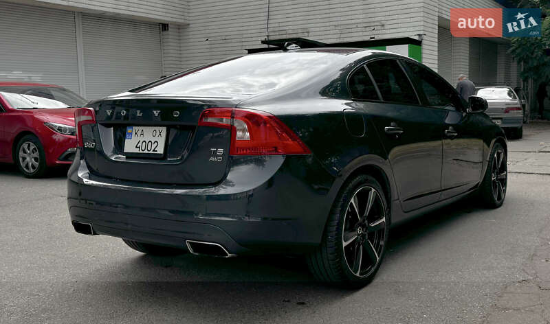 Седан Volvo S60 2014 в Києві
