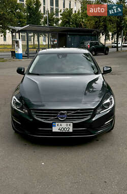 Седан Volvo S60 2014 в 