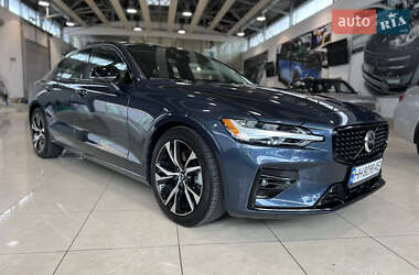 Седан Volvo S60 2024 в 