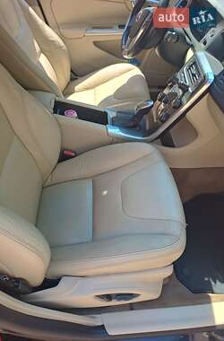 Седан Volvo S60 2013 в 