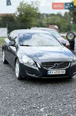 Седан Volvo S60 2011 в Старокостянтинові