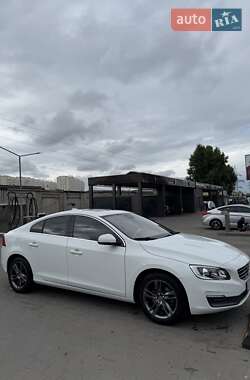 Седан Volvo S60 2014 в 