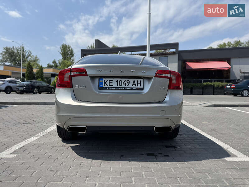 Седан Volvo S60 2014 в Днепре