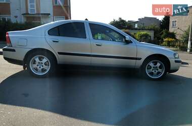 Седан Volvo S60 2001 в 