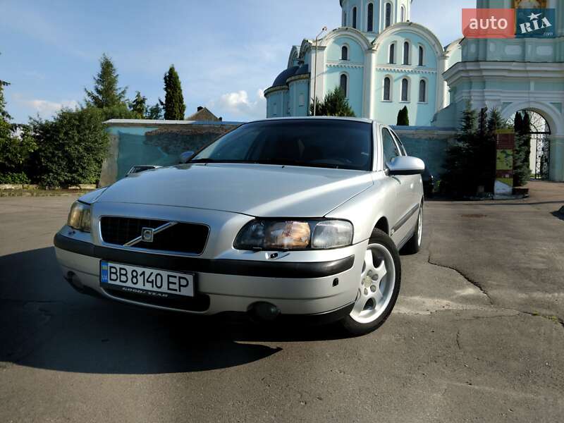 Седан Volvo S60 2001 в Володимирі