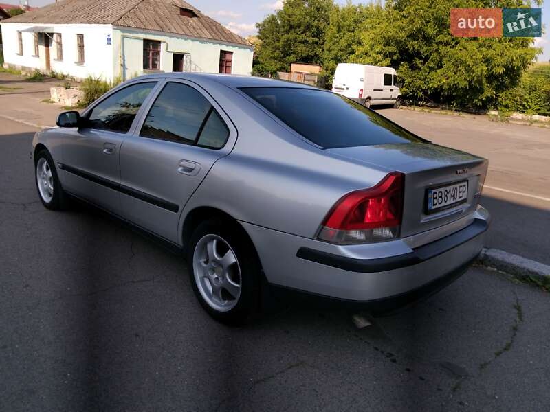 Седан Volvo S60 2001 в Володимирі