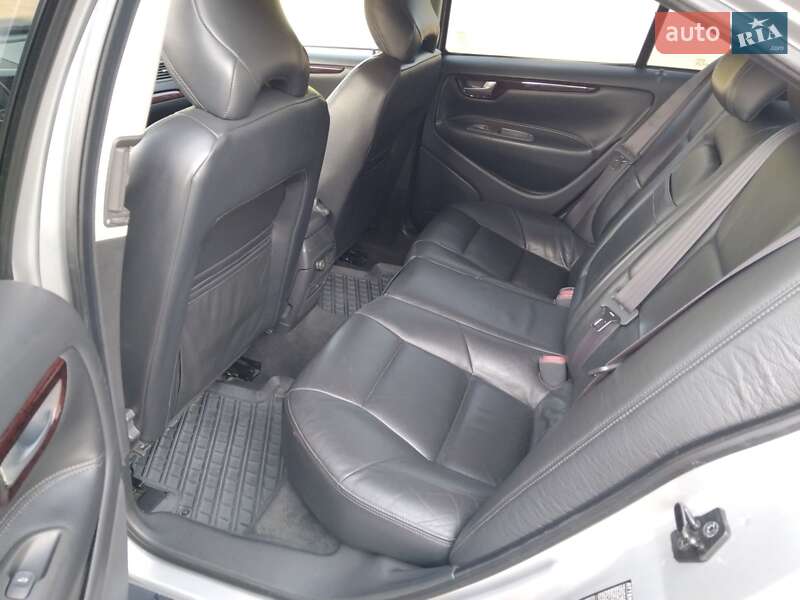 Седан Volvo S60 2001 в Володимирі