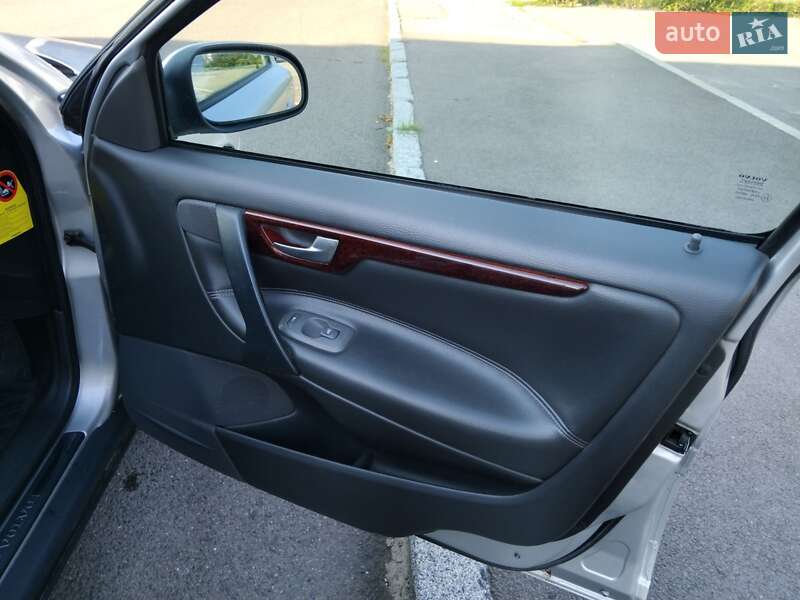 Седан Volvo S60 2001 в Володимирі