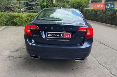 Седан Volvo S60 2014 в 