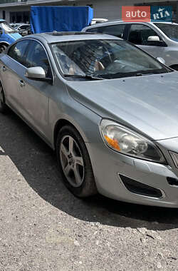 Седан Volvo S60 2012 в Дніпрі