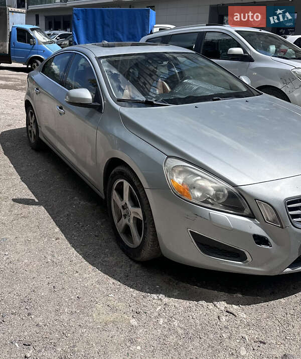 Volvo S60 2012