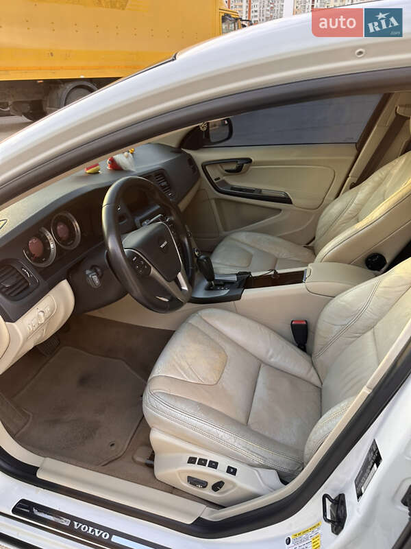 Седан Volvo S60 2012 в Одессе