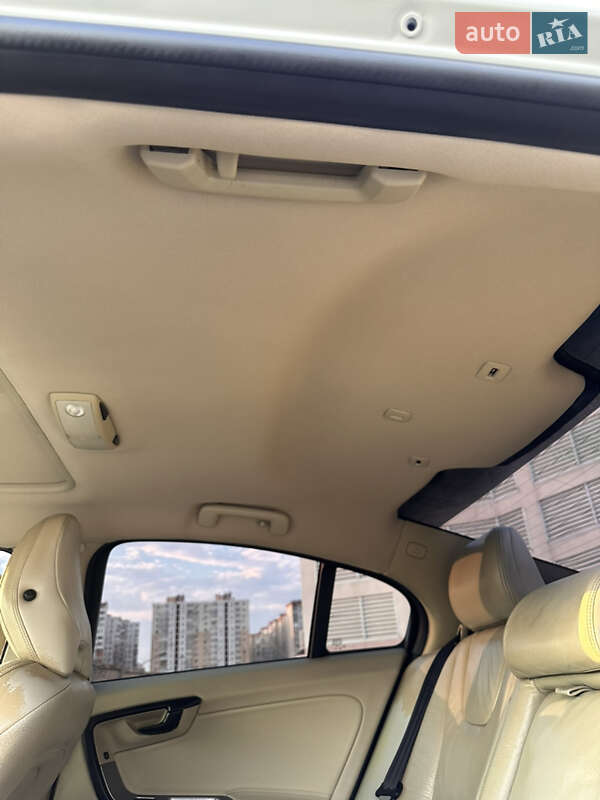 Седан Volvo S60 2012 в Одессе