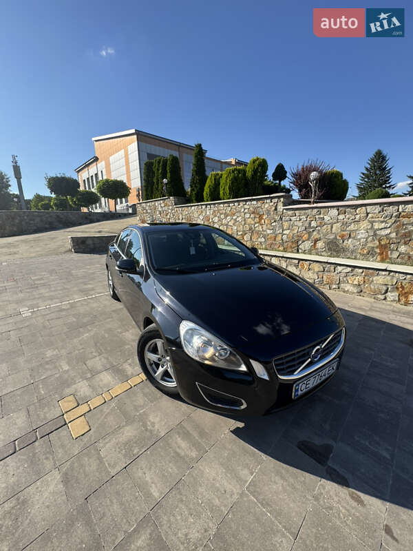 Седан Volvo S60 2012 в Сокирянах