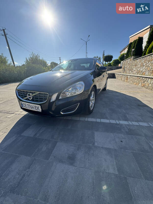 Седан Volvo S60 2012 в Сокирянах