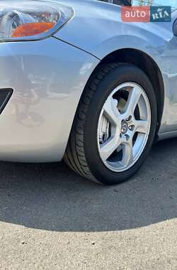 Седан Volvo S60 2013 в 