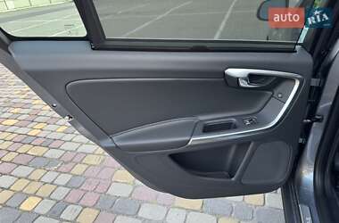 Седан Volvo S60 2017 в 