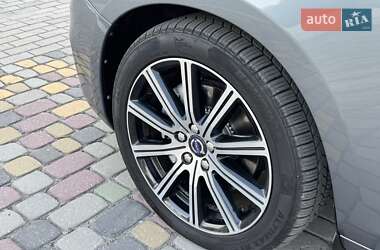 Седан Volvo S60 2017 в 