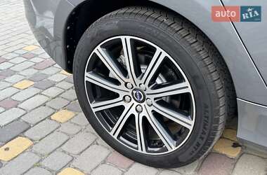 Седан Volvo S60 2017 в 