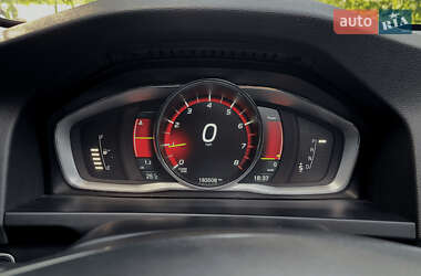 Седан Volvo S60 2014 в 