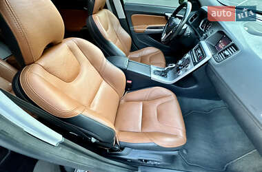 Седан Volvo S60 2017 в 
