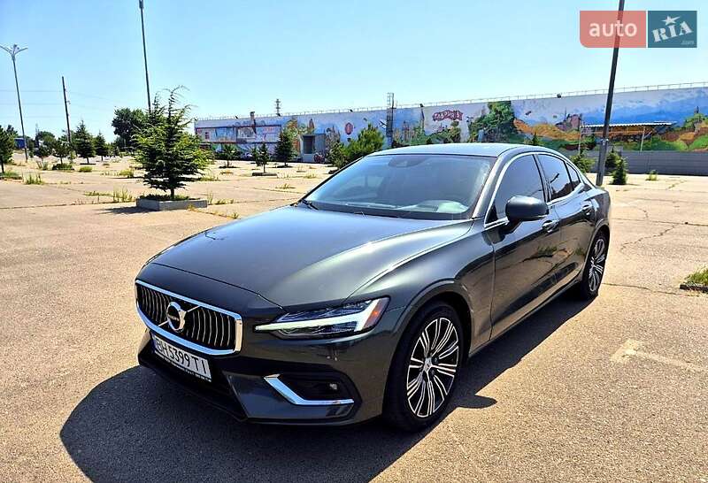 Седан Volvo S60 2020 в Одессе