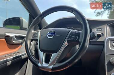 Седан Volvo S60 2014 в 
