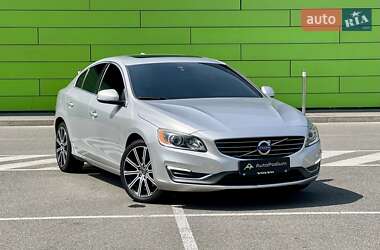 Седан Volvo S60 2014 в Киеве
